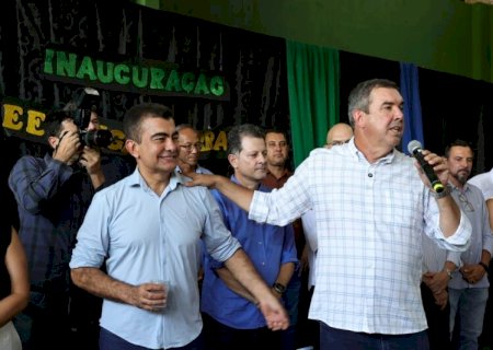 PREFEITURA INICIA OBRAS DE ASFALTO NO JARDIM PELICANO APÓS 35 ANOS DE ESPERA