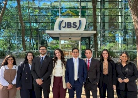 JBS CONTRATA ADVOGADOS NO ESTADO
