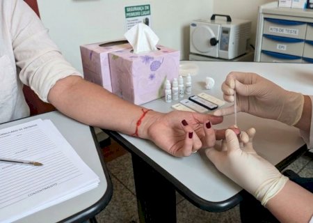 DOURADOS TEM 2.132 CASOS ATIVOS DE HIV E ALÇANÇA 95% DE SUCESSO NO CONTROLE VIRAL