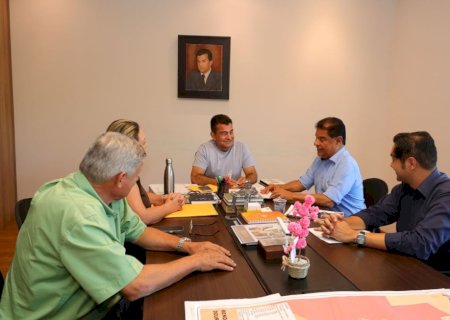 PREFEITURA VAI REFORMAR QUADRA DA ESCOLA ARMANDO CAMPOS BELO COM EMENDA FEDERAL
