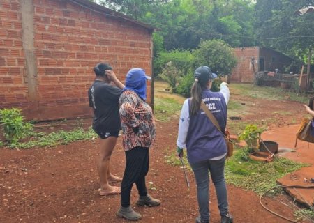 MUTIRÃO CONTRA EPIDEMIA DE CHIKUNGUNYA NAS ALDEIAS VISTORIA 1.513 MORADIAS EM 2 DIAS