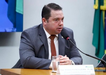 RODOLFO NOGUEIRA DEFENDE FREI GILSON E REAGE A CRÍTICAS DE SORAYA THRONICKE