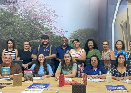 PREFEITURA REALIZA AUDIÊNCIA PÚBLICA PARA CONSTRUIR PLANO MUNICIPAL DO LIVRO E LEITURA