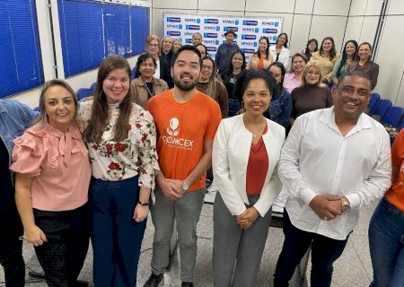 PREFEITURA REALIZA FORMAÇÃO SOBRE O MAIO LARANJA PARA COORDENADORES DE CEIMS