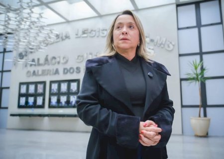 ELAS ROMPERAM BARREIRAS, MAS A POLÍTICA AINDA É UM DESAFIO