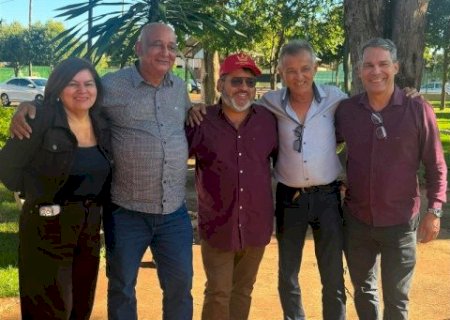 CARLOS BERNARDO PARTICIPA DE ENCONTRO COM LIDERANÇAS E DEBATE FUTURO DA GRANDE DOURADOS
