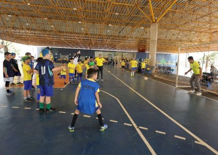 PREFEITURA PROMOVE TREINO ESPECIAL DA COPA COM FESTA DE ESPORTE, PATRIOTISMO E INTEGRAÇÃO