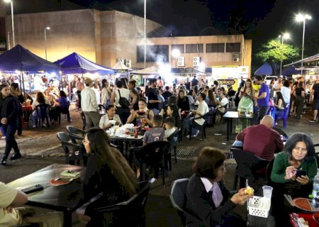 FEIRA SABORES NO PARQUE LEVA MÚSICA AO VIVO E FORTALECE ECONOMIA LOCAL NESTA SEXTA-FEIRA
