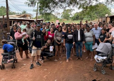 ‘CHORO DE ALEGRIA’, DIZ MORADORA AO RECEBER NOTÍCIA DE 208 CASAS PARA FAMÍLIAS DA FAVELA CIDADE DOS ANJOS