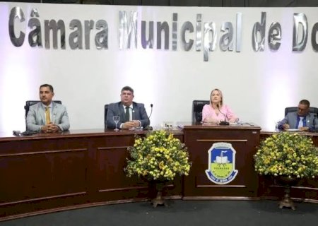 CÂMARA DE DOURADOS REFORÇA SEGURANÇA JURÍDICA E ATUALIZARÁ REGIMENTO INTERNO SOBRE ELEIÇÃO DA MESA DIRETORA