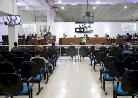 CÂMARA DE DOURADOS FECHA SEMESTRE COM QUASE 3 MIL PROPOSTAS (E MUITO CAFÉ)