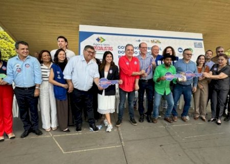 PACIENTES DO SUS GANHAM 29 NOVOS MICRO-ÔNIBUS; LANDMARK ACOMPANHA ENTREGA