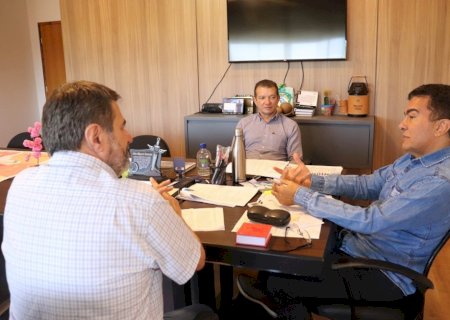 NO DIA DO COMERCIANTE, PREFEITO APONTA AS DIFICULDADES ENFRENTADAS PELO SETOR