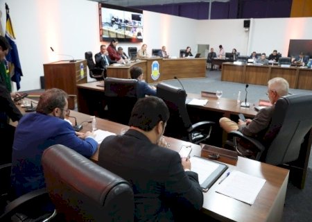 CÂMARA DE DOURADOS FAZ PRIMEIRA SESSÃO APÓS RECESSO NESTA SEGUNDA-FEIRA